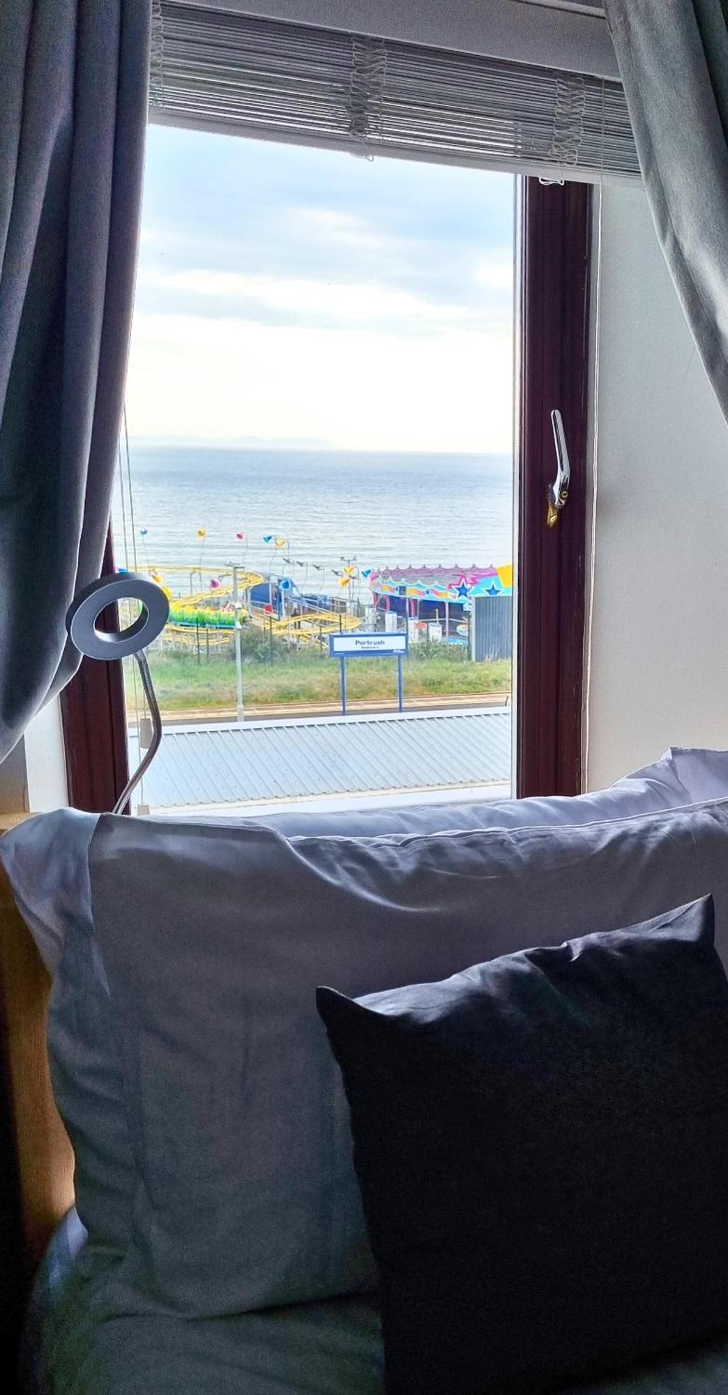 6 Golf Terrace - Portrush By The Sea Daire Dış mekan fotoğraf