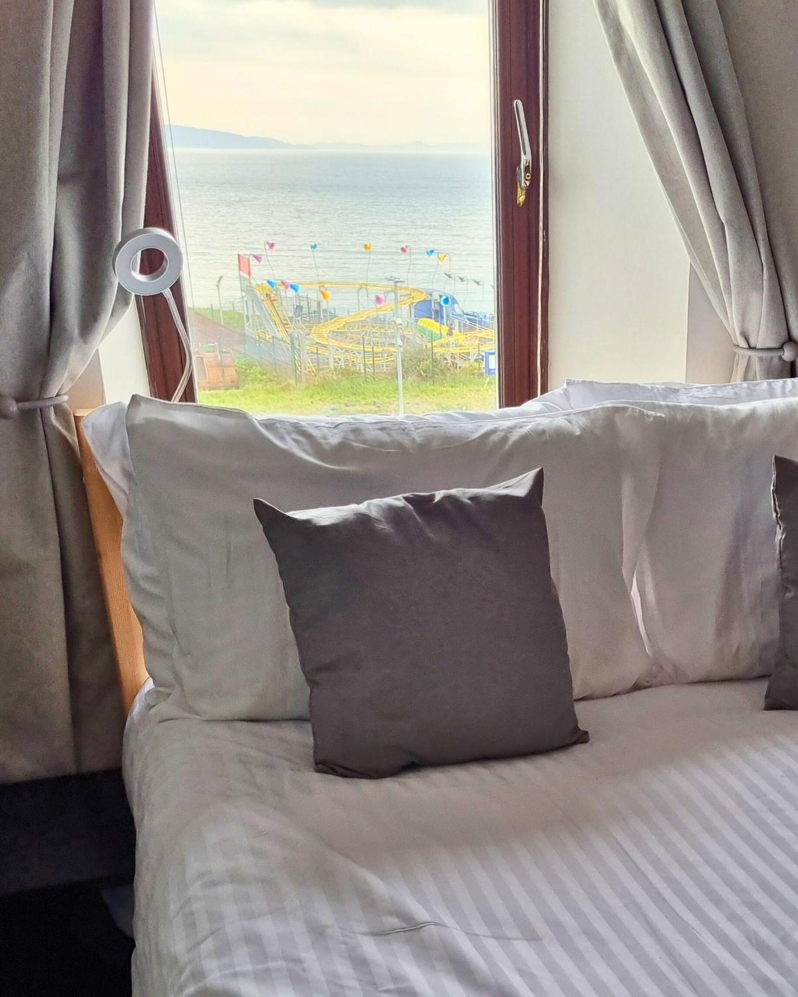 6 Golf Terrace - Portrush By The Sea Daire Dış mekan fotoğraf
